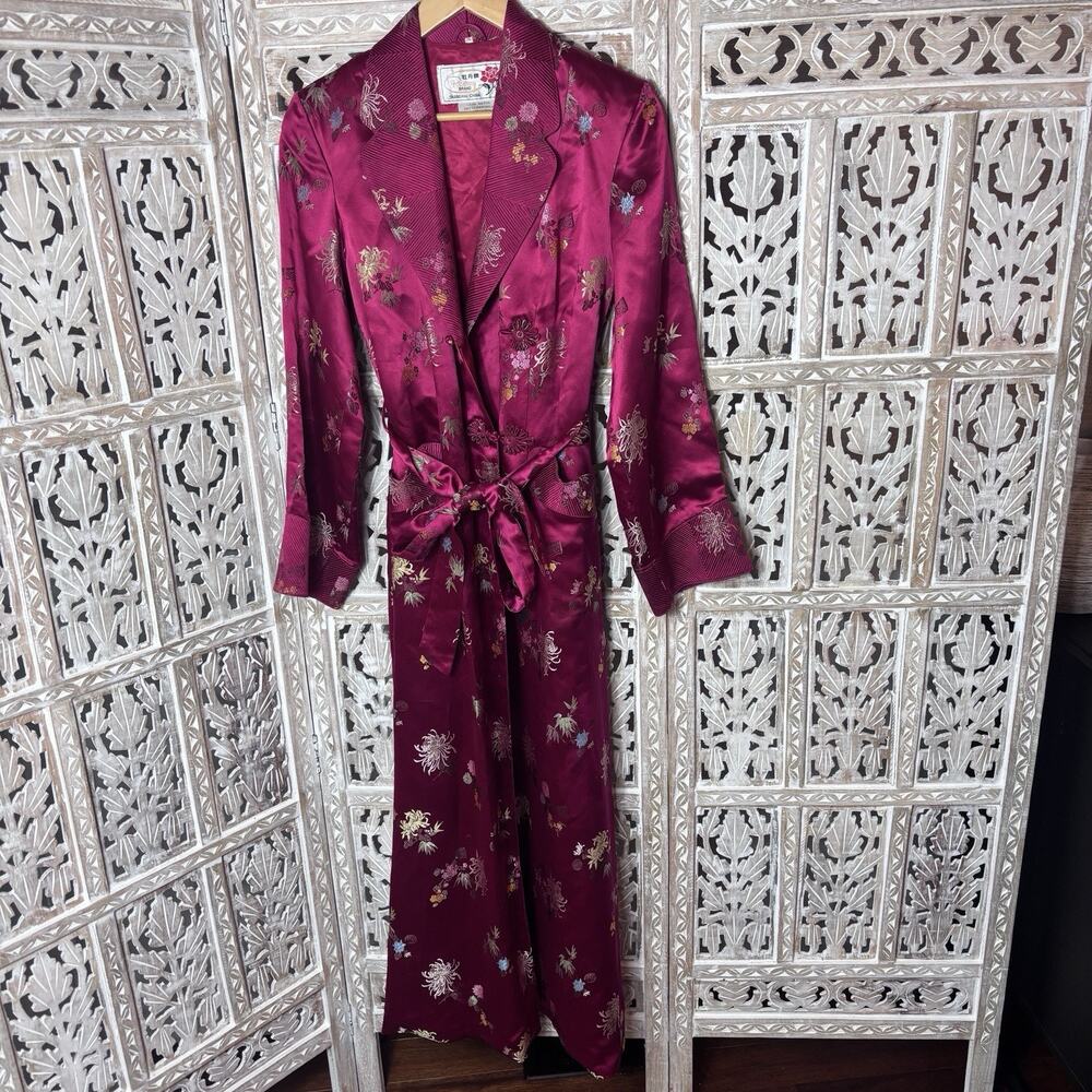 Peony Brand Shanghai China Robe 36 Maroon Satin Floral Damask Coat VTG AS-IS SEE